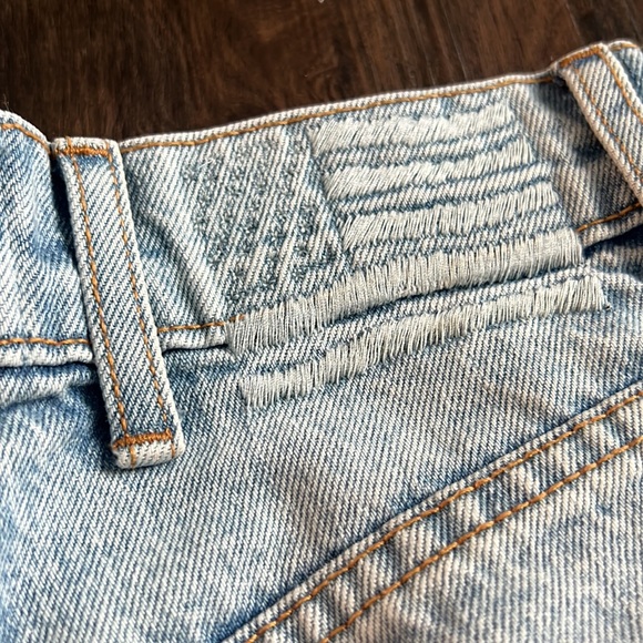 Full Zipper Revice Light Wash High Waist Ankle Jean - Picture 5 of 5